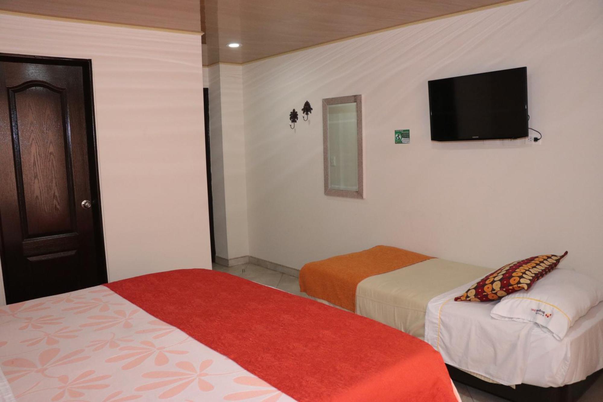 Hoteles Bogota Inn El Lago Country Zona Rosa エクステリア 写真